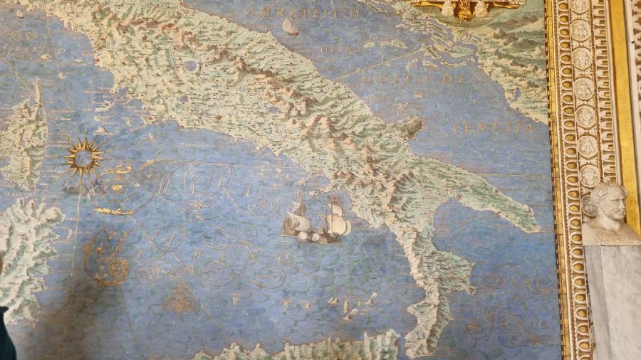 מסדרון המפות במוזיאון הותיקן